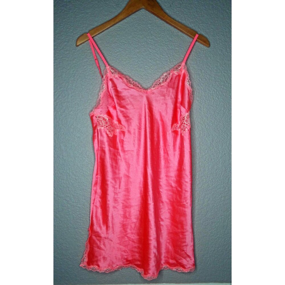 Victoria's Secret Salmon Pink Satin Chemise/ Slip/ Nightie/ Nightgown Size Large